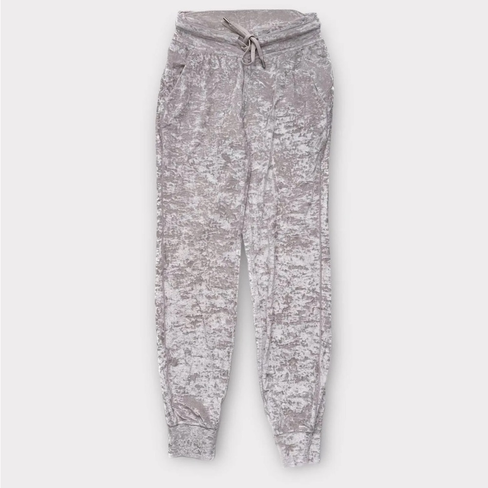 EUC Limited Edition Lululemon crushed velvet jogger Chrome so 10 - Picture 3 of 7
